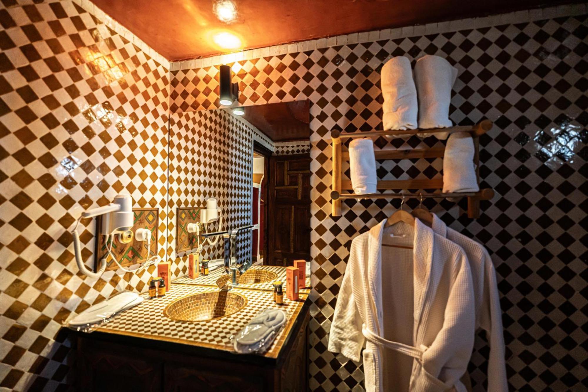 Hotel Riad Xaluca Мерзуга Экстерьер фото