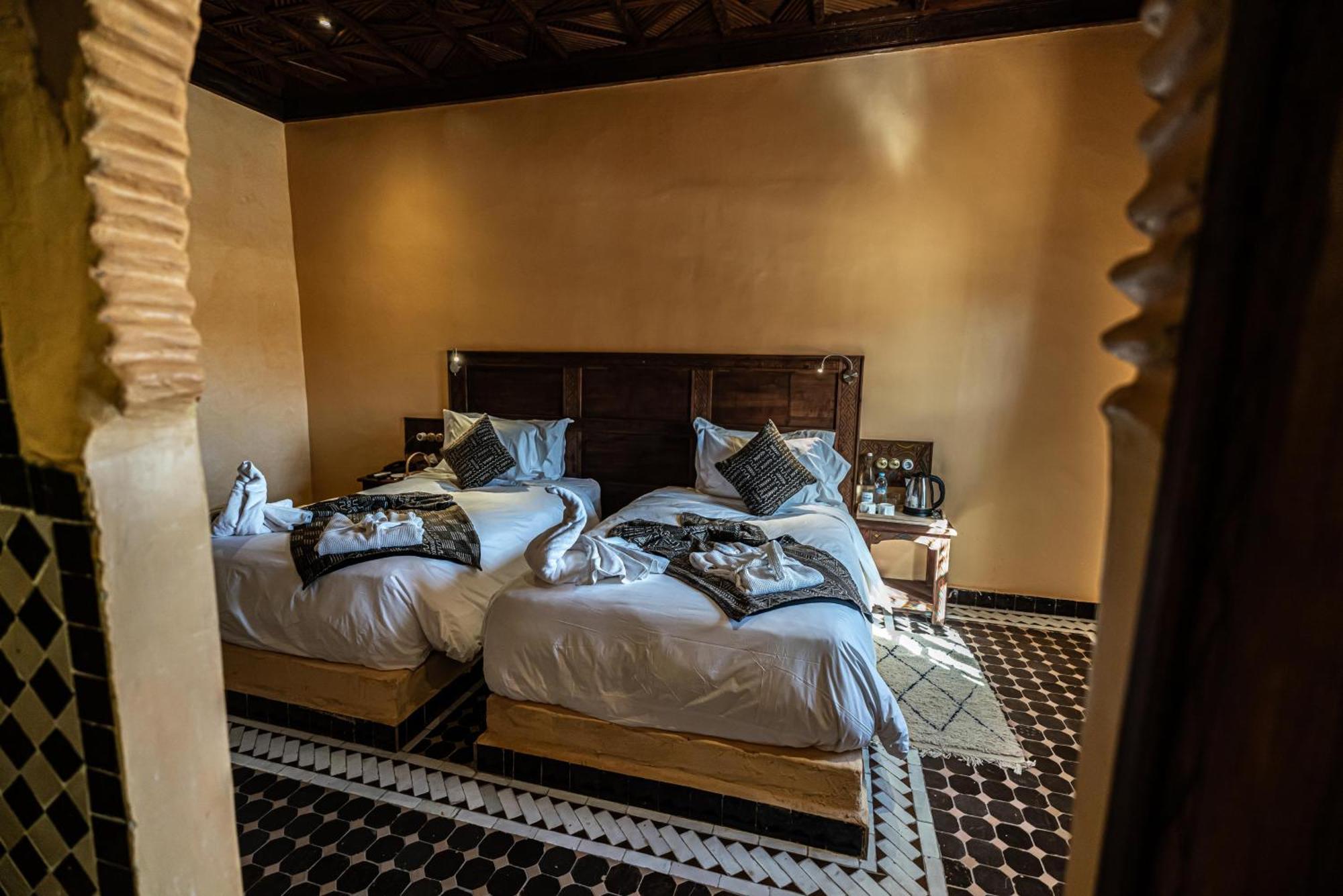 Hotel Riad Xaluca Мерзуга Экстерьер фото