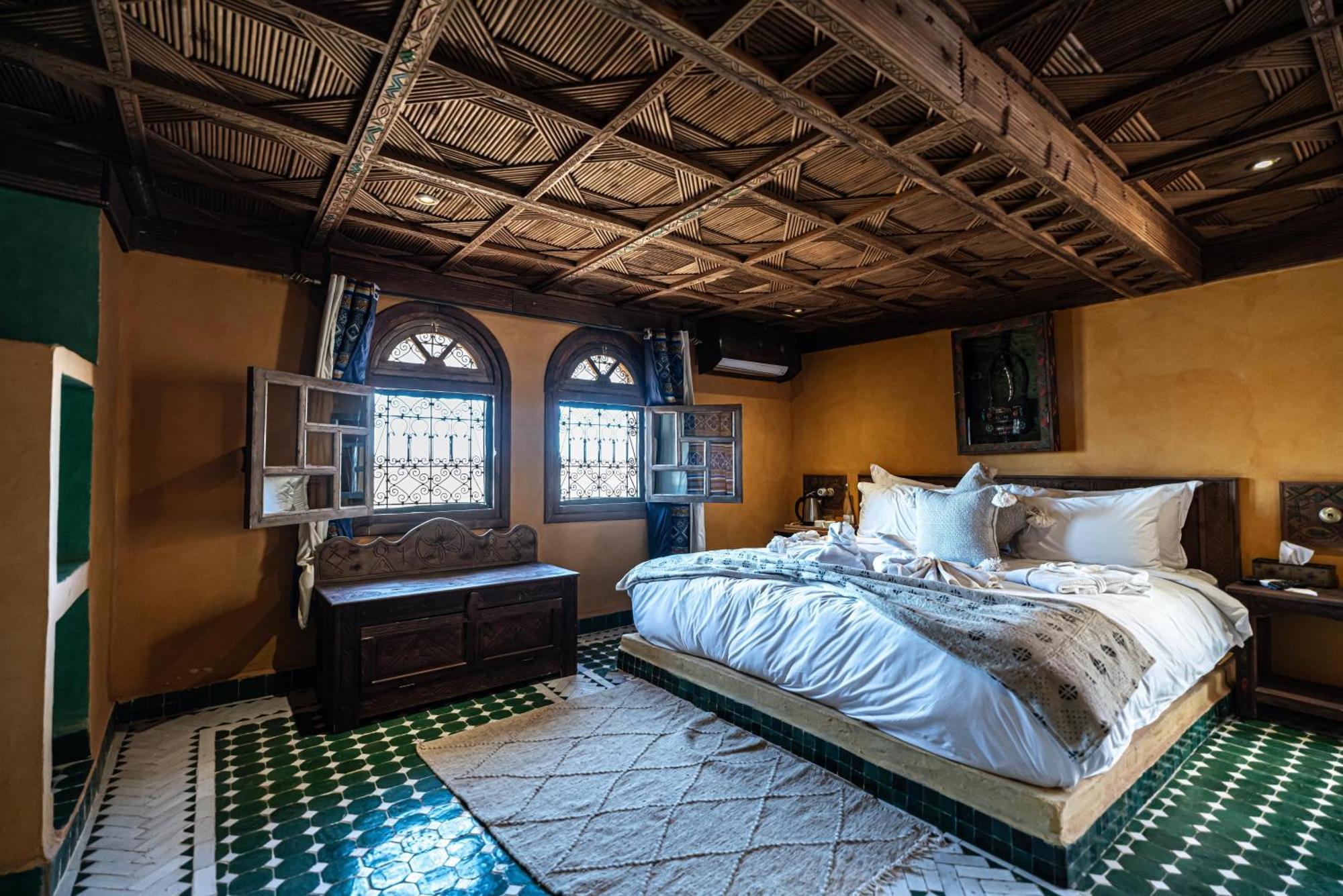 Hotel Riad Xaluca Мерзуга Экстерьер фото