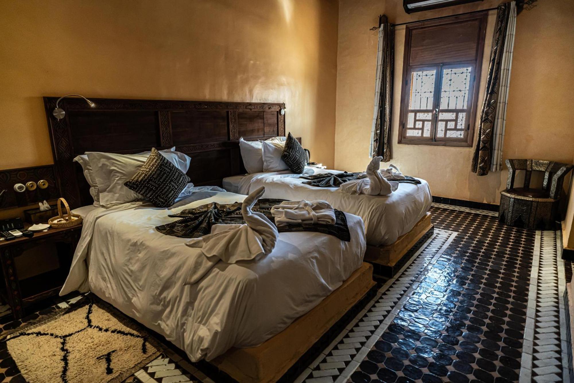 Hotel Riad Xaluca Мерзуга Экстерьер фото