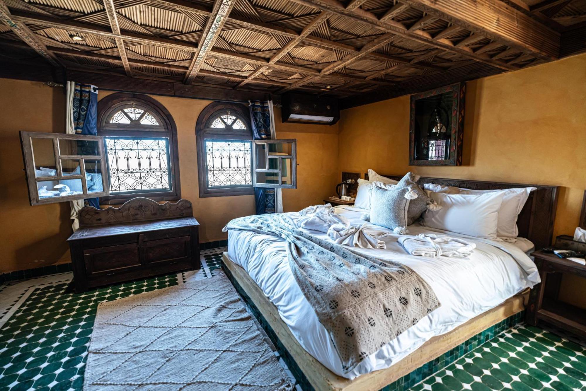 Hotel Riad Xaluca Мерзуга Экстерьер фото