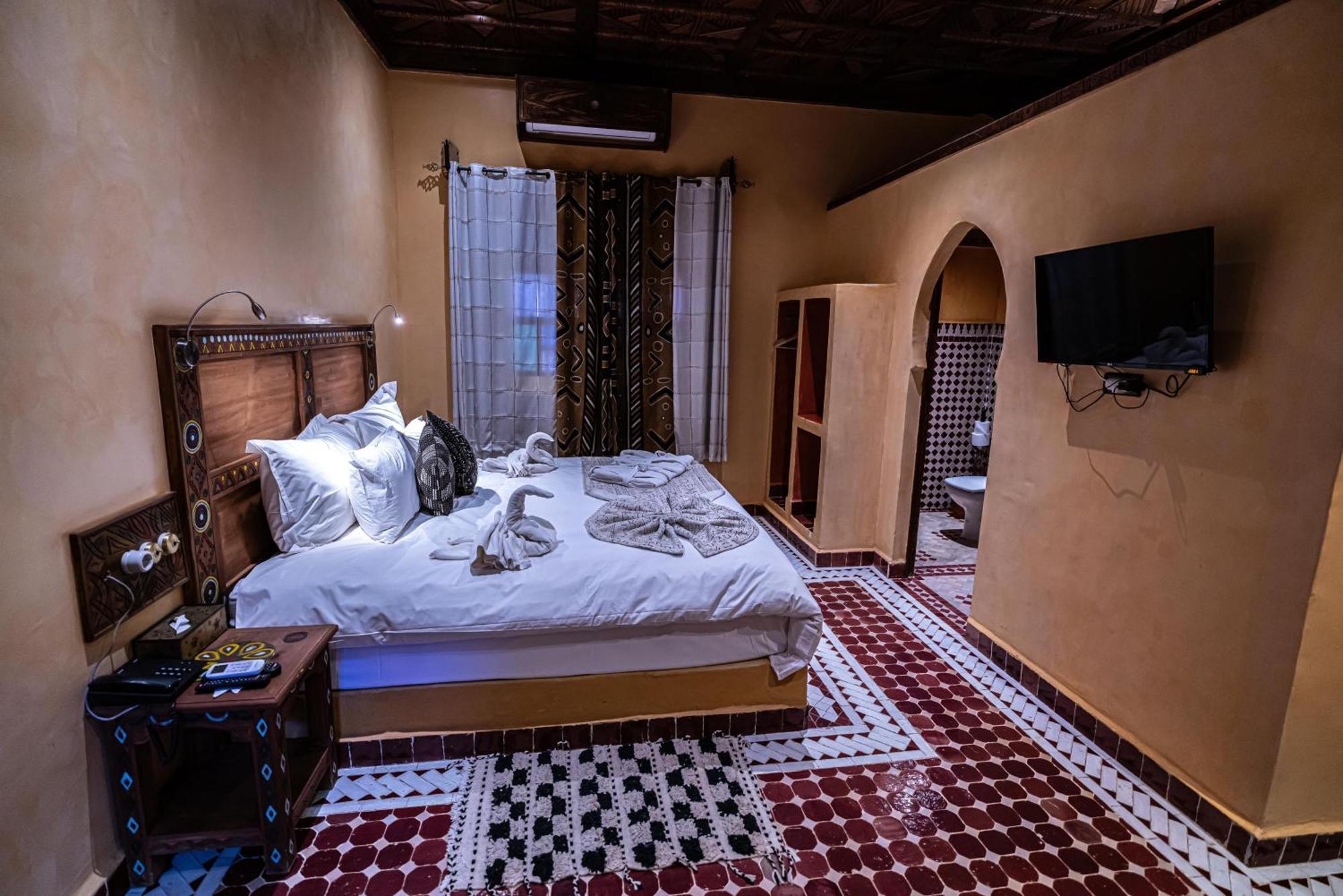 Hotel Riad Xaluca Мерзуга Экстерьер фото
