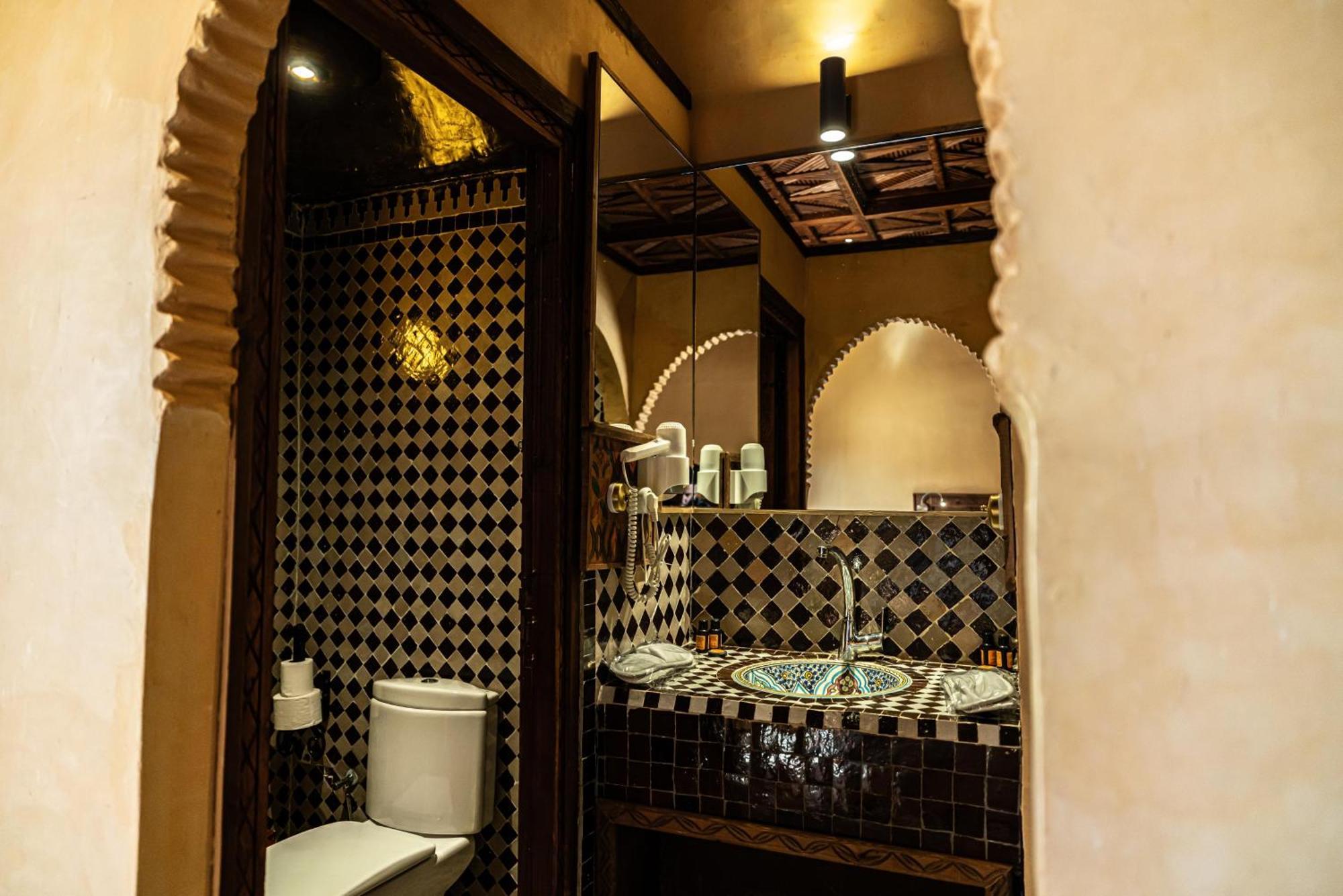 Hotel Riad Xaluca Мерзуга Экстерьер фото