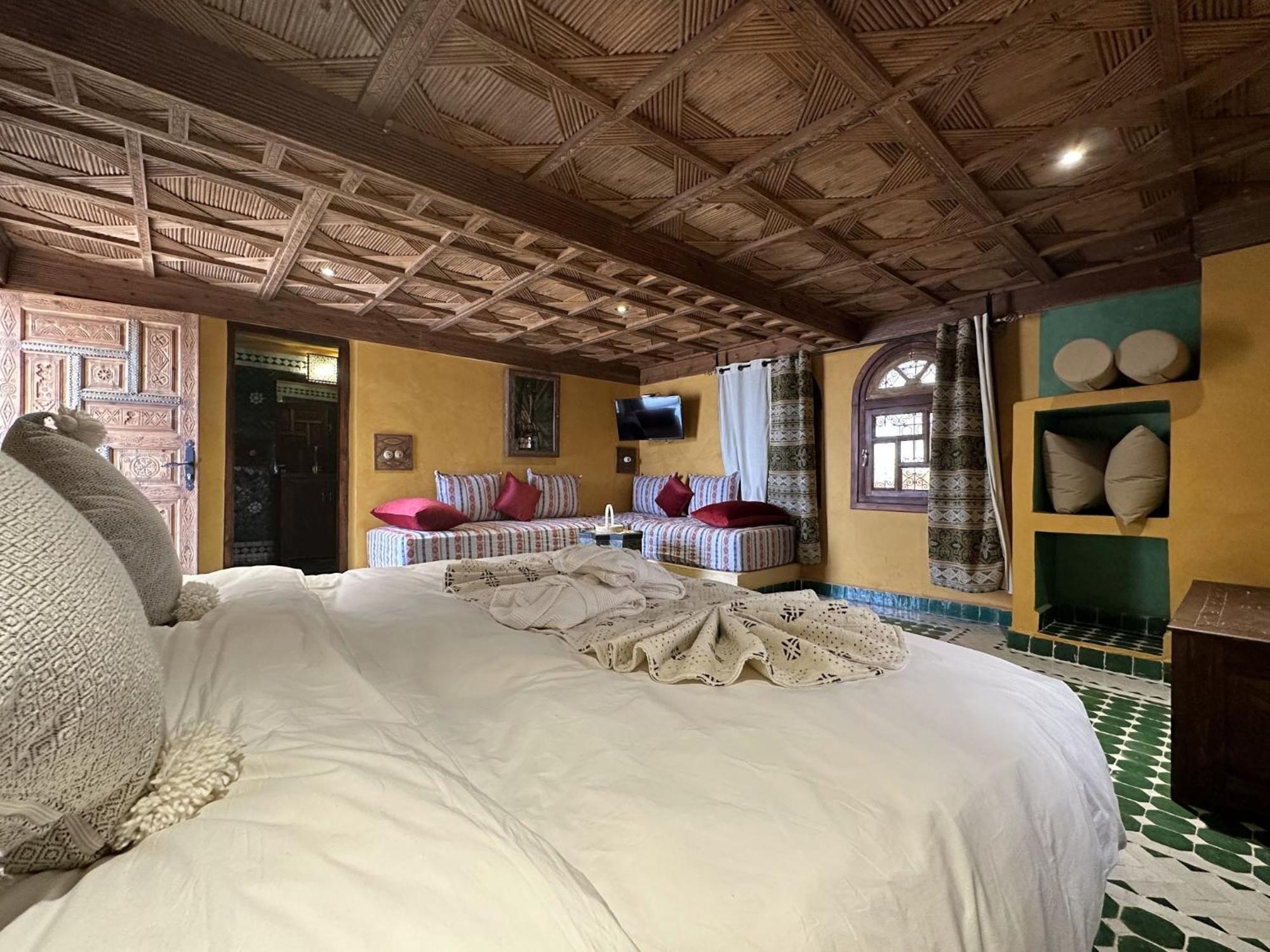 Hotel Riad Xaluca Мерзуга Экстерьер фото