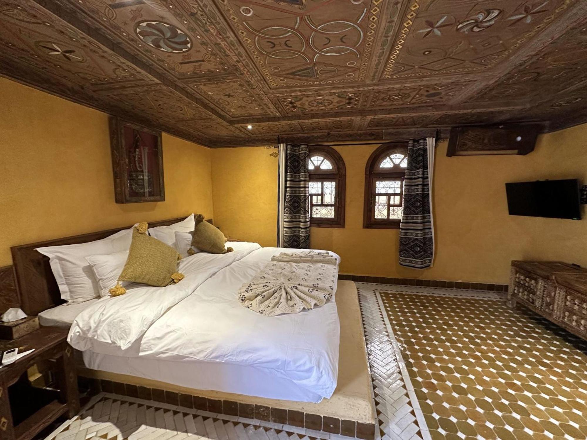 Hotel Riad Xaluca Мерзуга Экстерьер фото