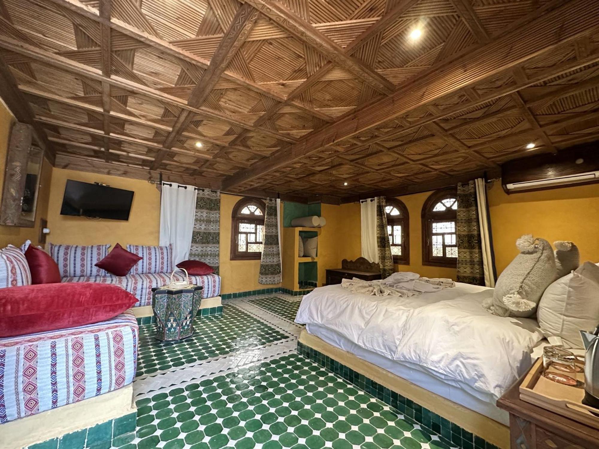 Hotel Riad Xaluca Мерзуга Экстерьер фото