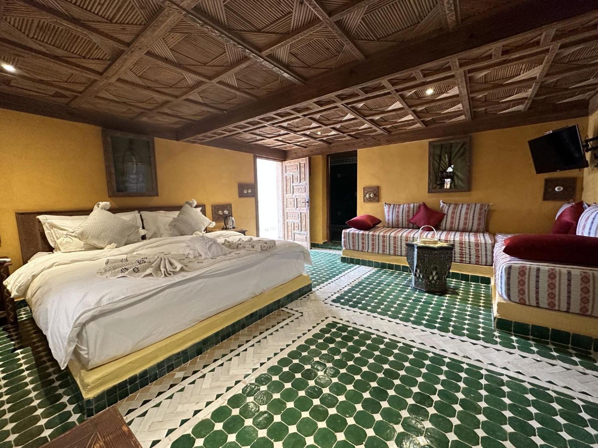 Hotel Riad Xaluca Мерзуга Экстерьер фото