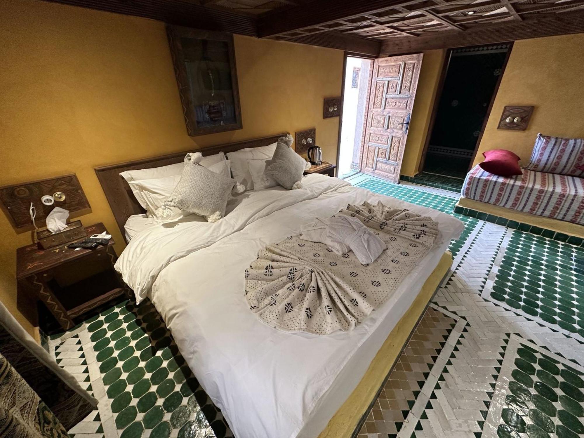 Hotel Riad Xaluca Мерзуга Экстерьер фото