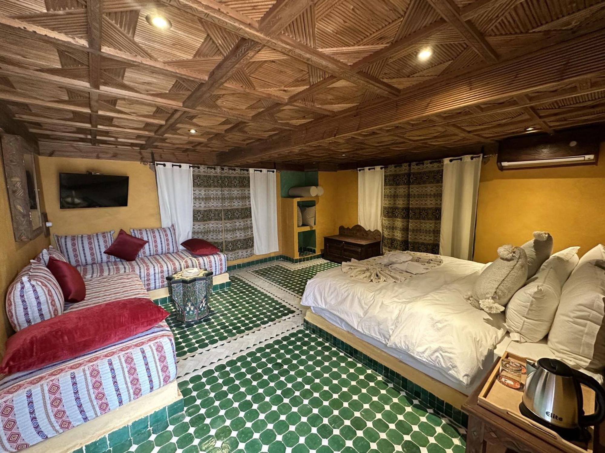Hotel Riad Xaluca Мерзуга Экстерьер фото